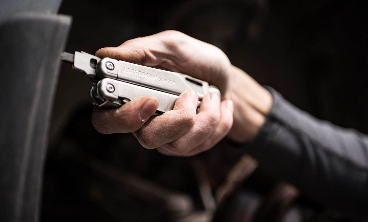 Leatherman Surge Stainless Finish Box