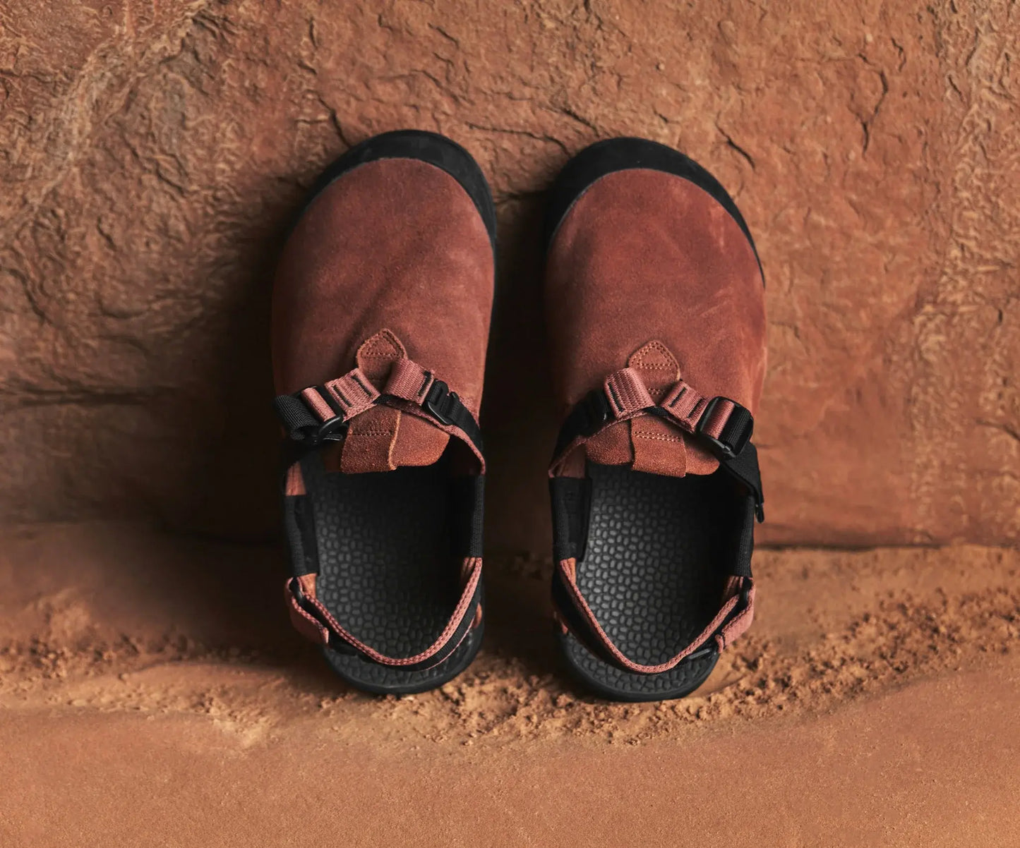 Tersumbat Gunung Batuan - Kulit Suede