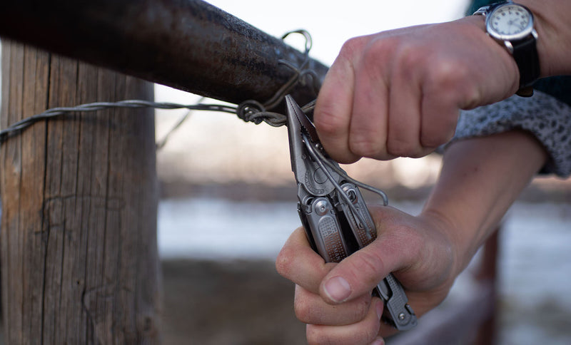 Leatherman Free P4 Multipurpose Pliers Gray Nylon-Box