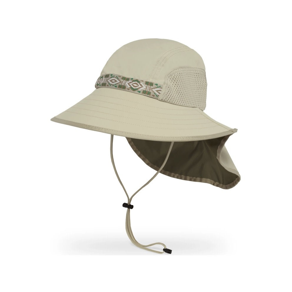 Topi Kembara Petang Ahad