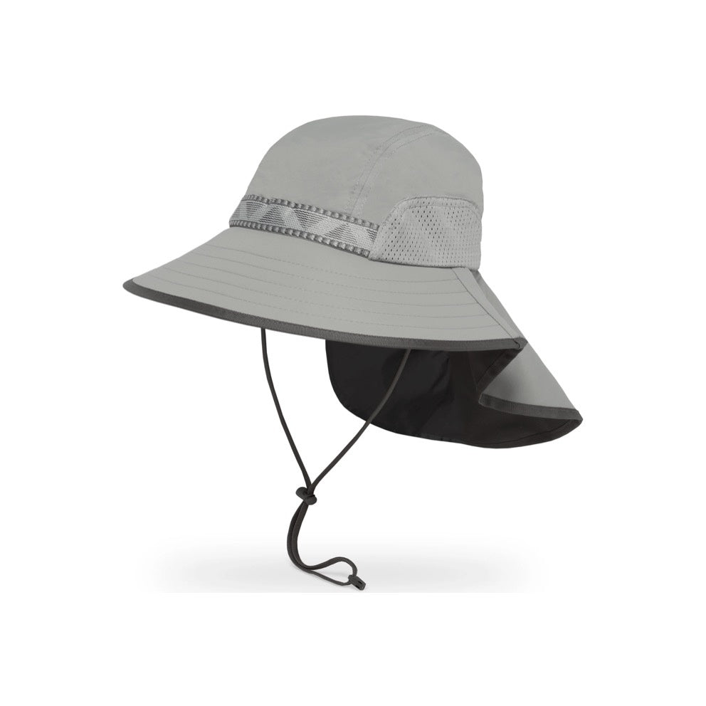 Topi Kembara Petang Ahad