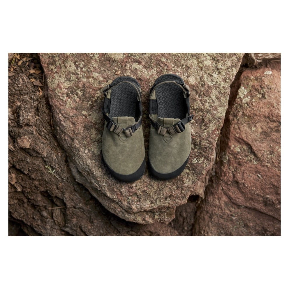 Tersumbat Gunung Batuan - Kulit Suede